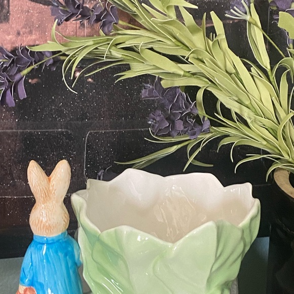 Just in time for Easter!Telefloral Beatrix Potter Peter Rabbit Planter 28 Years! - Picture 2 of 5